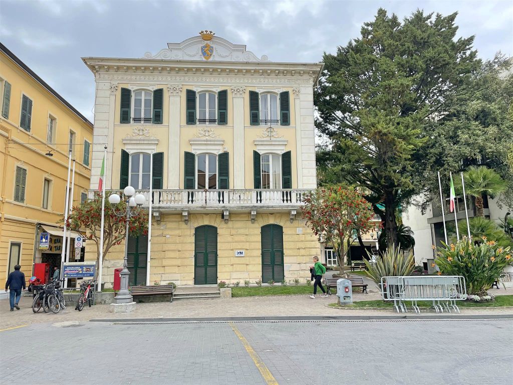 DIANO MARINA - het gemeentehuis