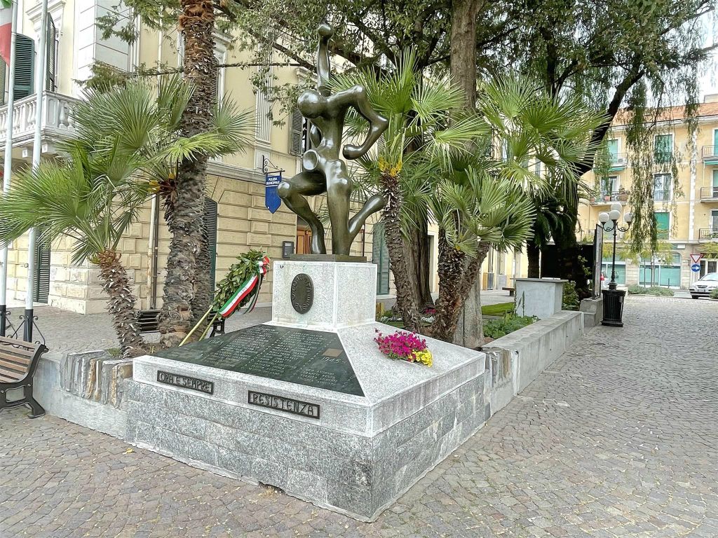 DIANO MARINA - een oorlogsmonument