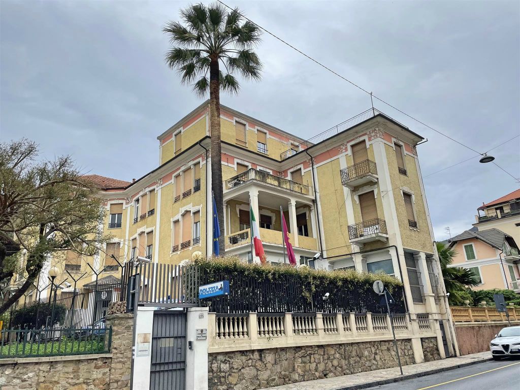 ALASSIO - een politiebureau