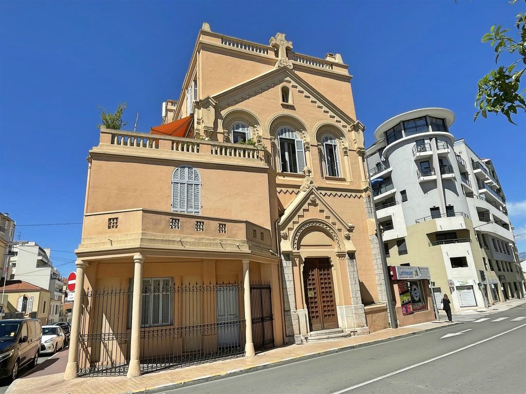 CANNES - de Parmentier Franklin kerk