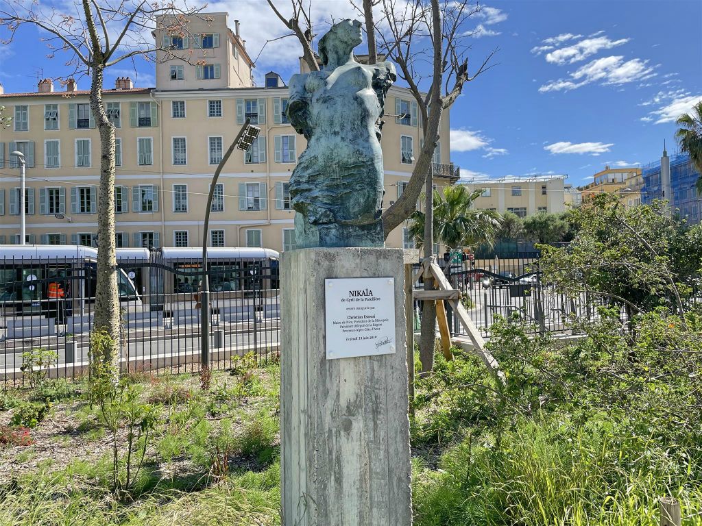 NICE - het Nikaïa standbeeld