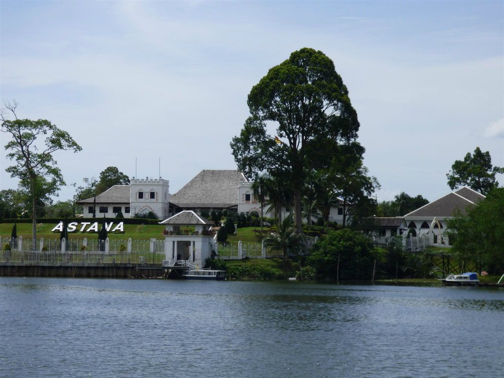 KUCHING - de Astana, een paleis uit 1870 wat nu het verblijf is van gouverneur Yang di-Pertua Negeri