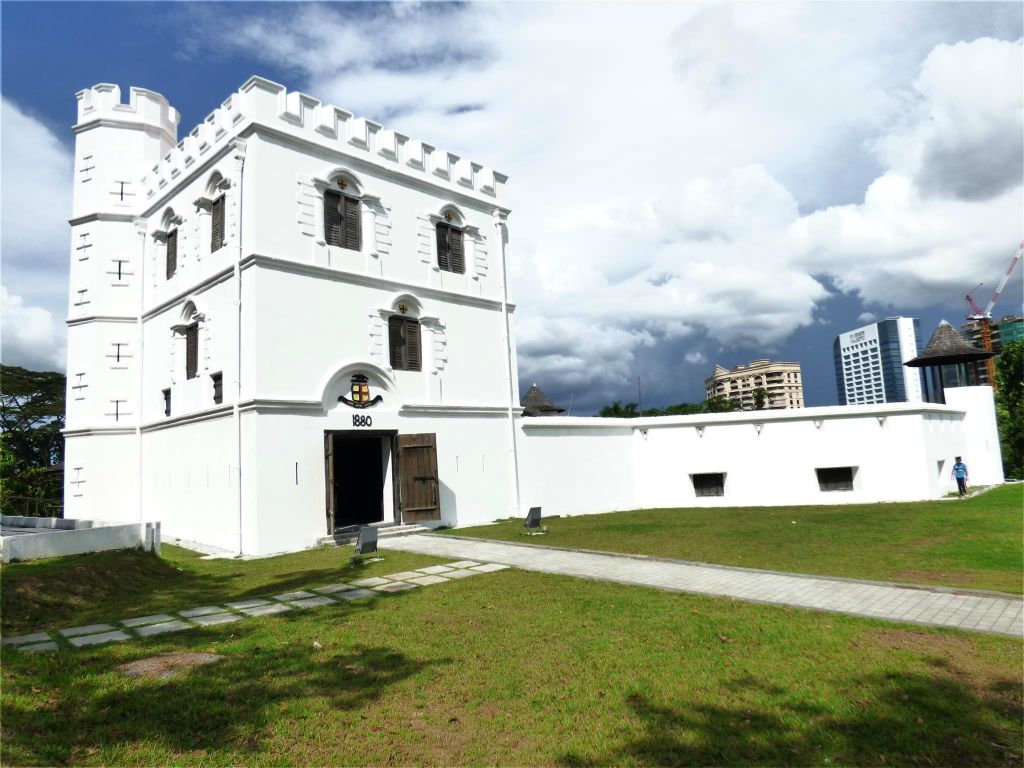 KUCHING - het Fort Margherita, een oude fort uit 1879 gebouwd door Charles Brooke Rajah van Sarawak