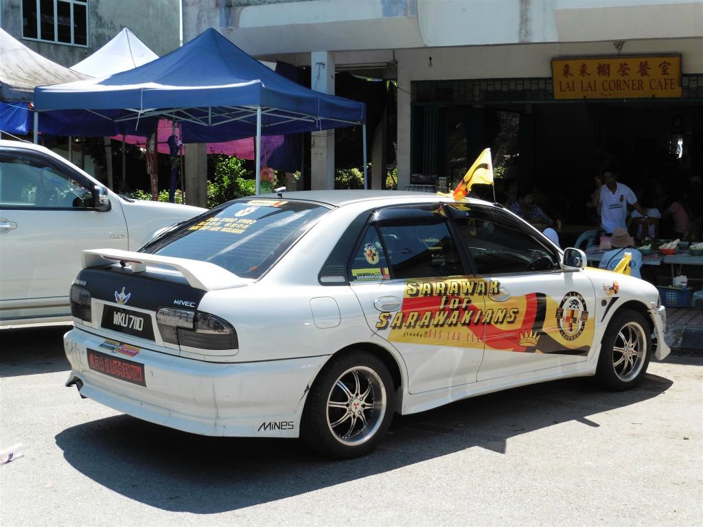 LACHAU - een auto van het referendum team "Sarawak for Sarawakians"