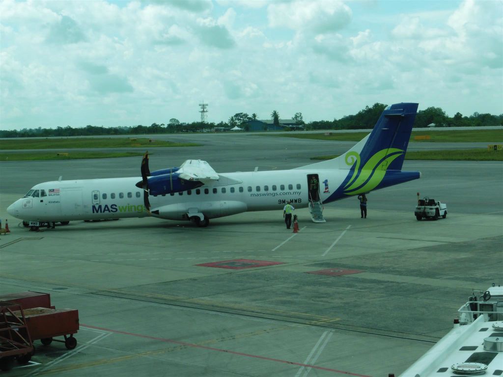 KUCHING - de ATR 72-500 waarmee we naar Mulu vliegen