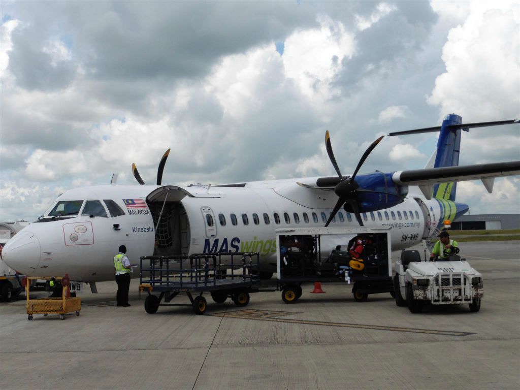 KUCHING - de ATR 72-500 waarmee we naar Mulu vliegen