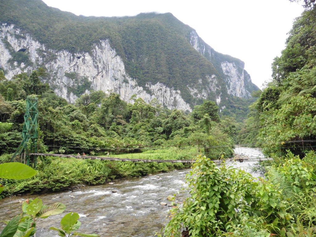 MULU NATIONAL PARK - het uitzicht bij de overnachtingsplek Camp 5