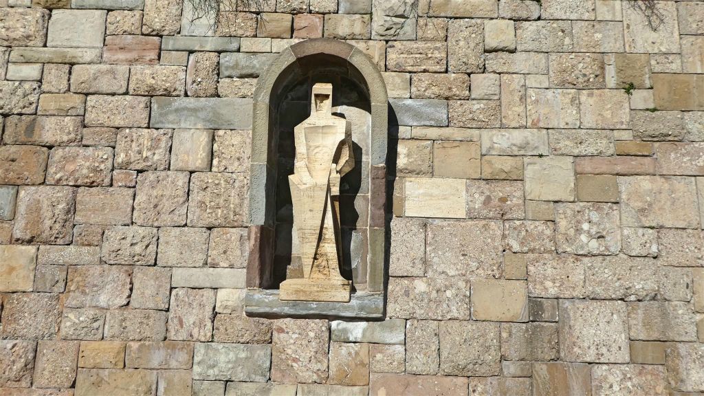 MONTSERRAT - een monument ter ere van Spaanse beeldhouwer Pablo Picasso (1881-1973)
