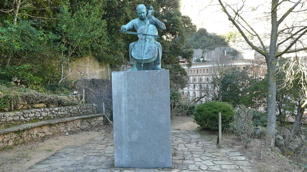 MONTSERRAT - een monument ter ere van de Catalaanse cellist Pablo Casals (1876-1973)