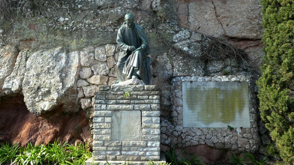 MONTSERRAT - een monument ter ere van de Spaanse schrijver Jacint Verdaguer (1845-1902)