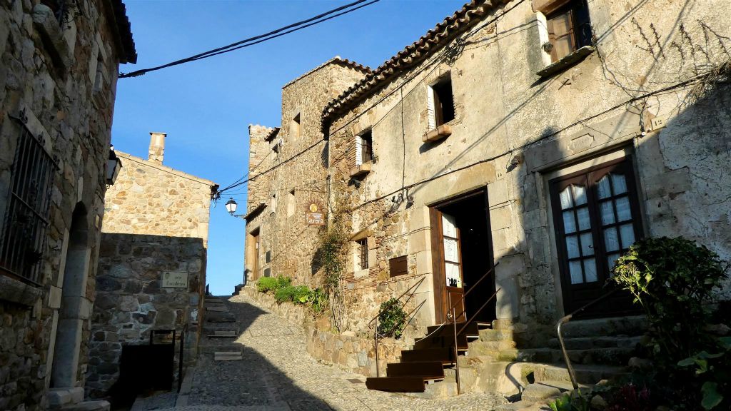 TOSSA DE MAR - een steeg
