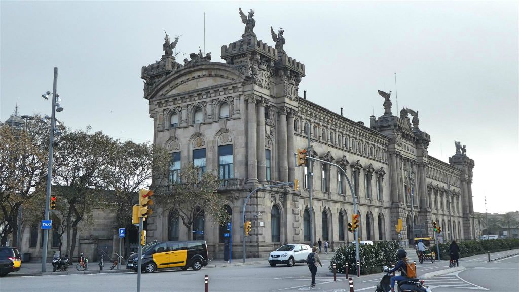 BARCELONA - het gebouw van de douane van Barcelona