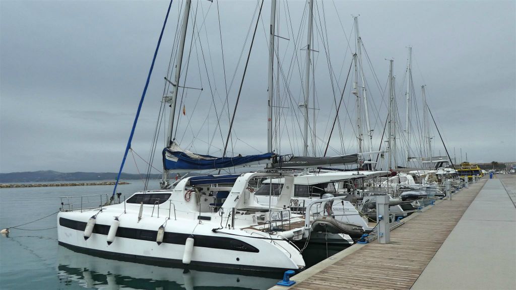 l'ESTARTIT - enkele boten in de haven