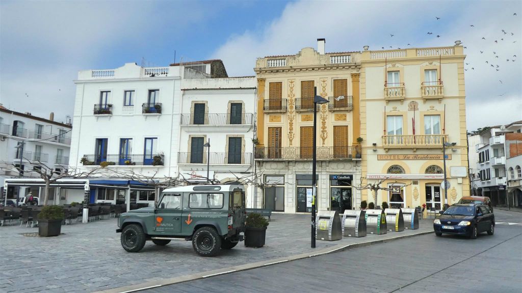 CADAQUÉS - het Rahola huis in het midden