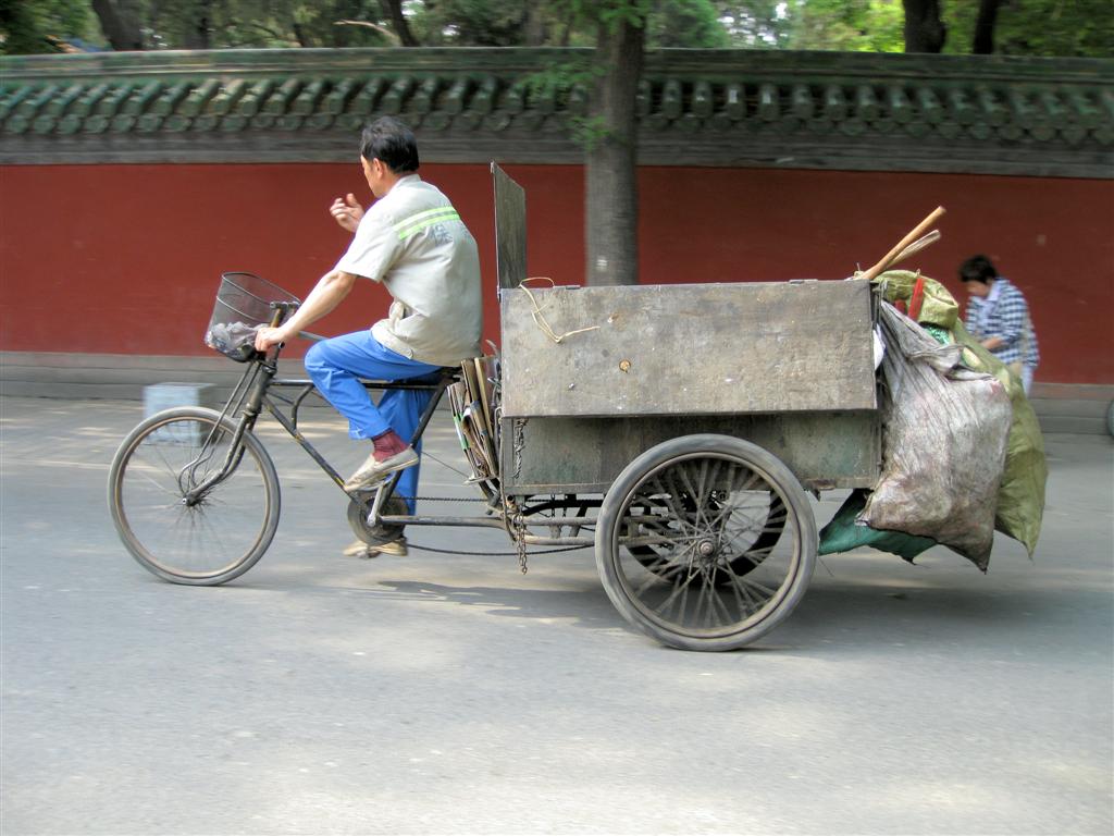 BEIJING - Chinese vuilnisfiets