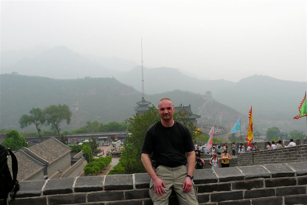 BEIJING - Carlos bij de Chinese muur