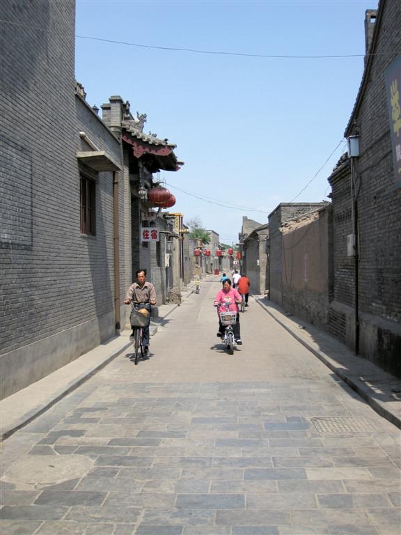 PINGYAO - straat bij het oude centrum