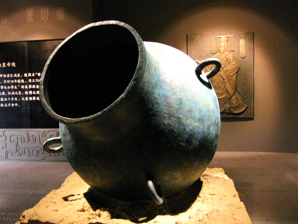 XIAN - oude kruik in het museum bij het terracotta leger