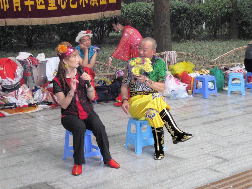 CHENGDU - optreden in het volkspark