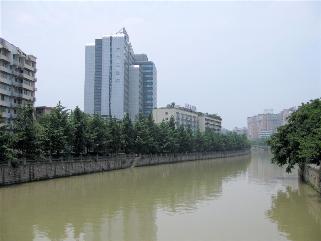 CHENGDU - een kanaal