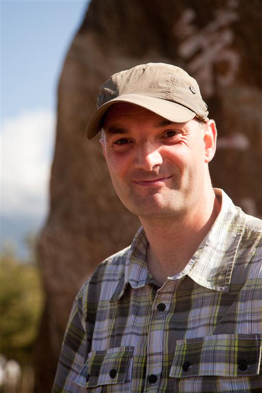 LIJIANG - Carlos onderweg naar het dorp Baisha