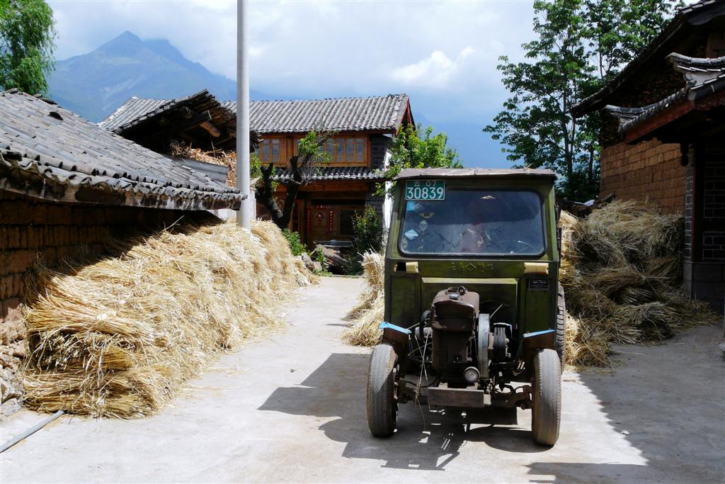 LIJIANG - een boerenerf in het dorp Baisha