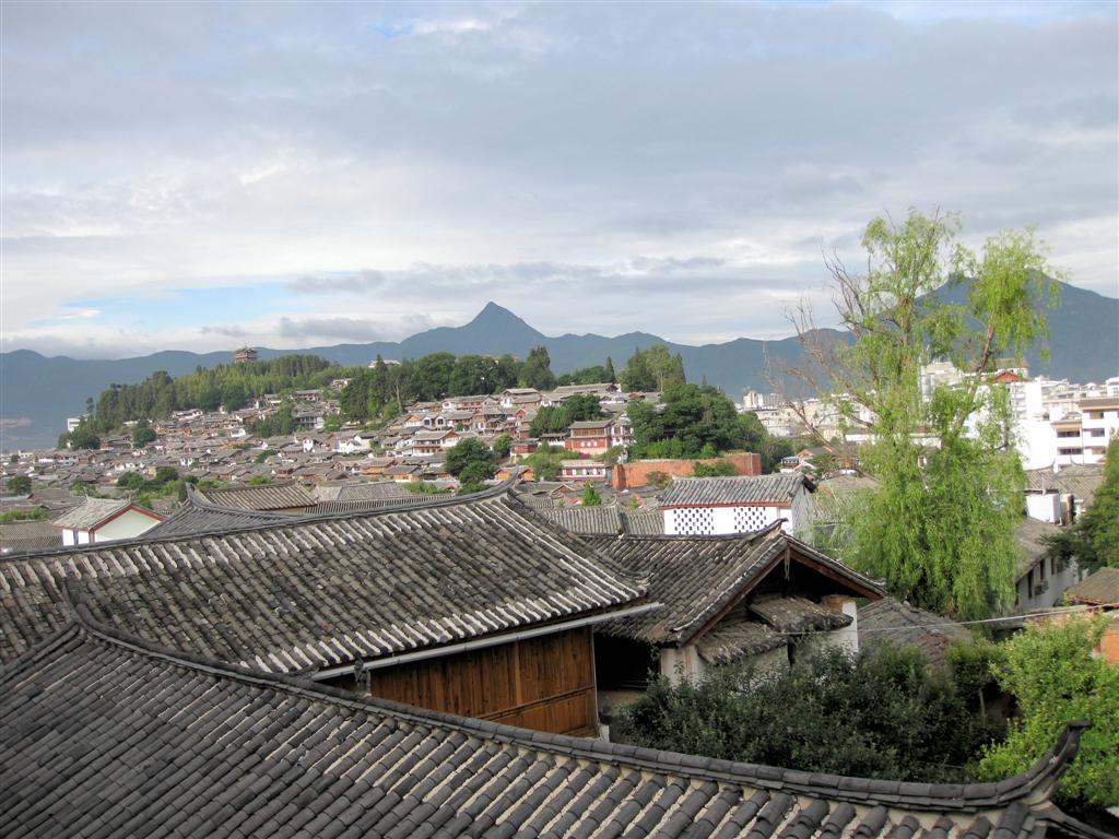 LIJIANG - uitzicht vanaf ons MCA hotel