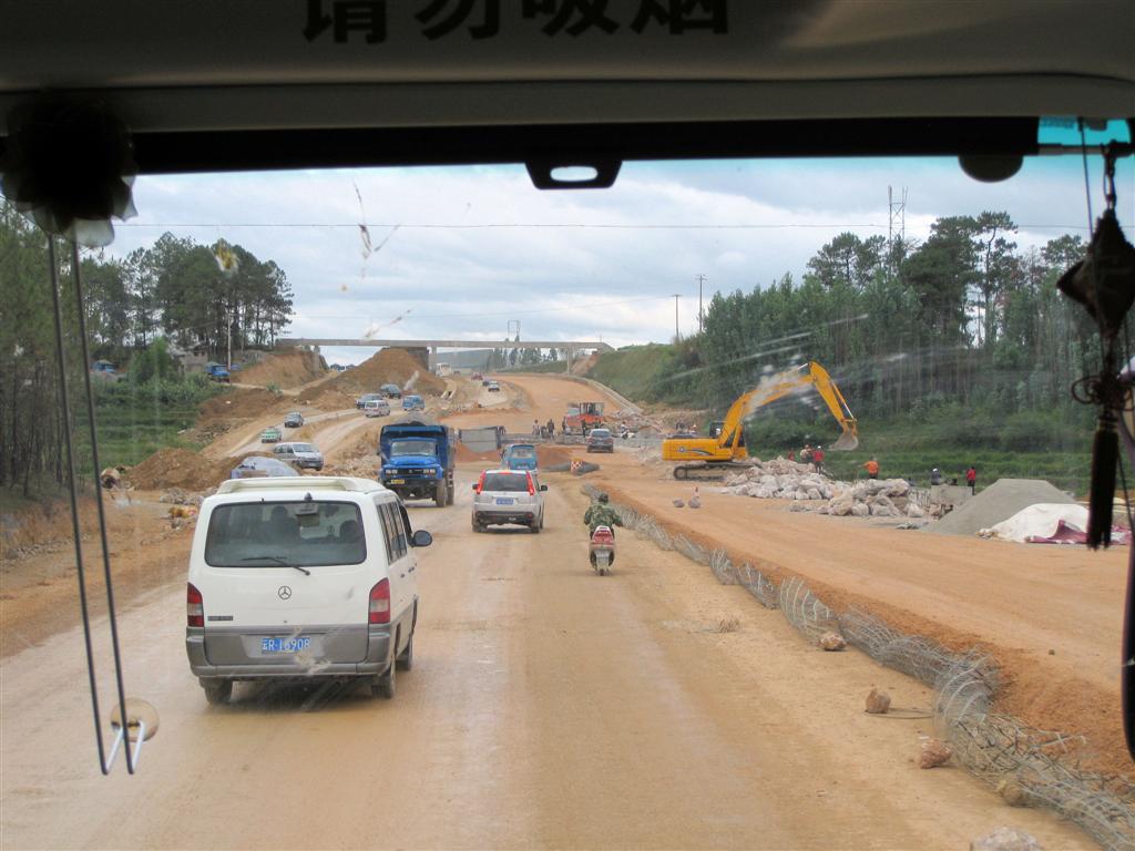 LIJIANG -> DALI - wegwerkzaamheden onderweg