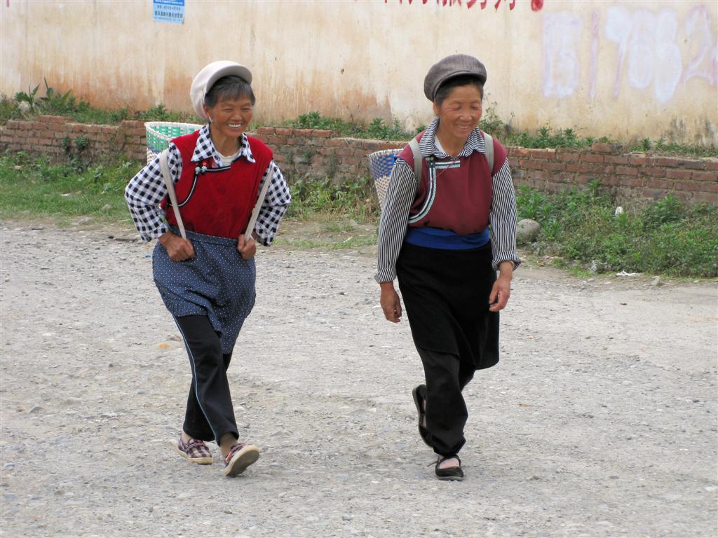 LIJIANG -> DALI - Naxi vrouwen