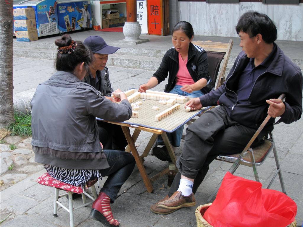 DALI - spelen van mahjong op straat
