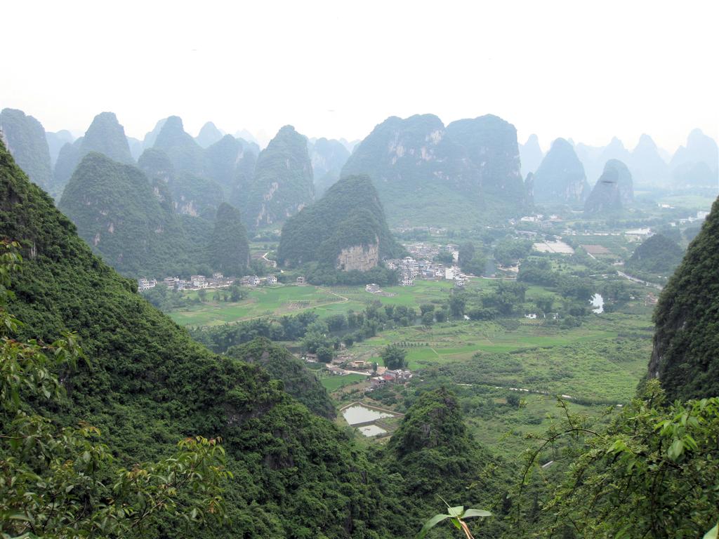 YANGSHUO - uitzicht vanaf Moon Hill