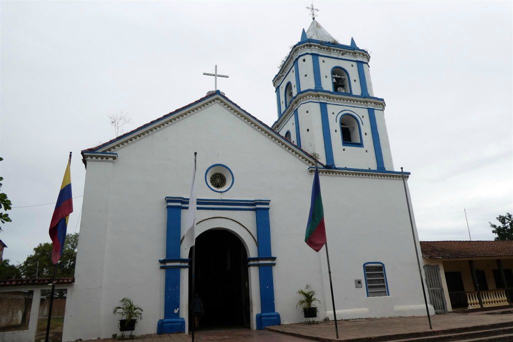 VILLAVIEJA - de kerk van Villavieja