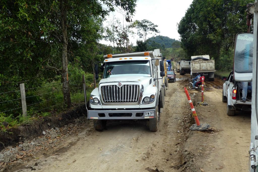 SAN AGUSTIN -> ISNOS - het verkeer onderweg