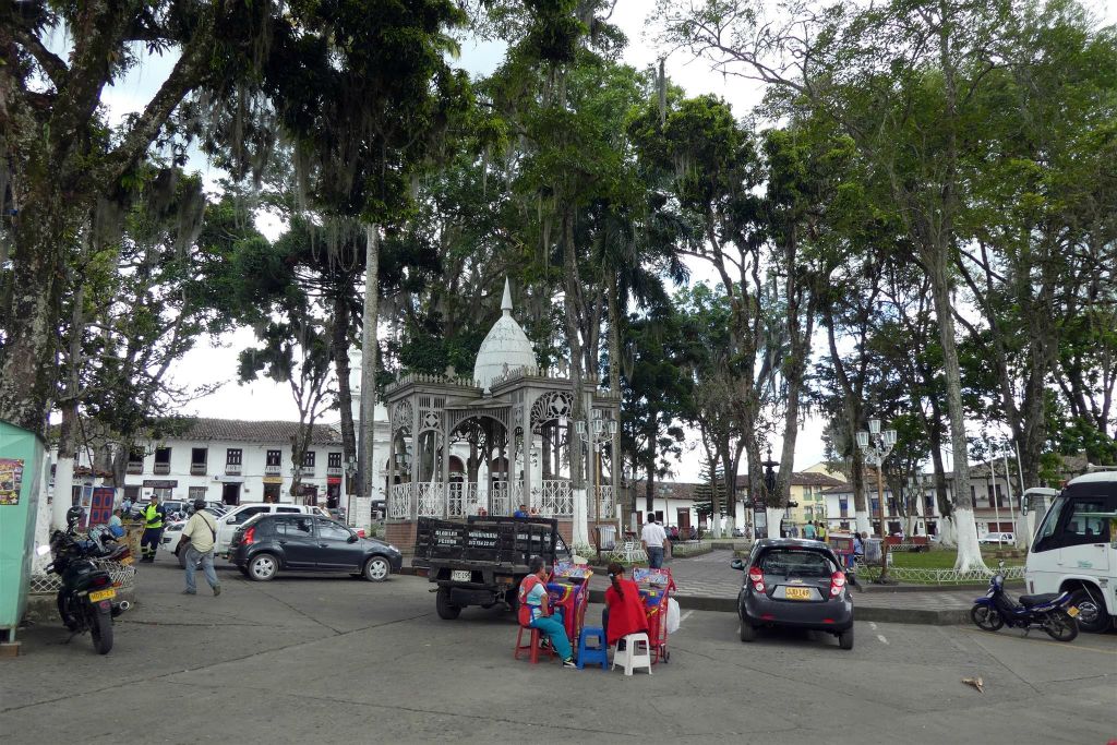 SALAMINA - het Bolivar park