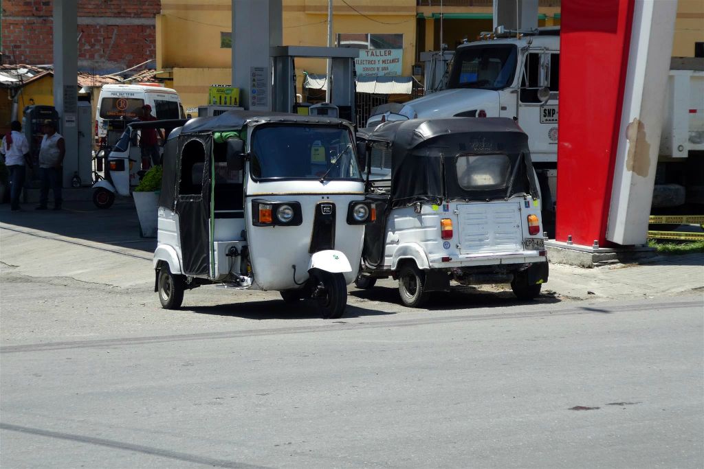 LA PINTADA -  twee tuktuks