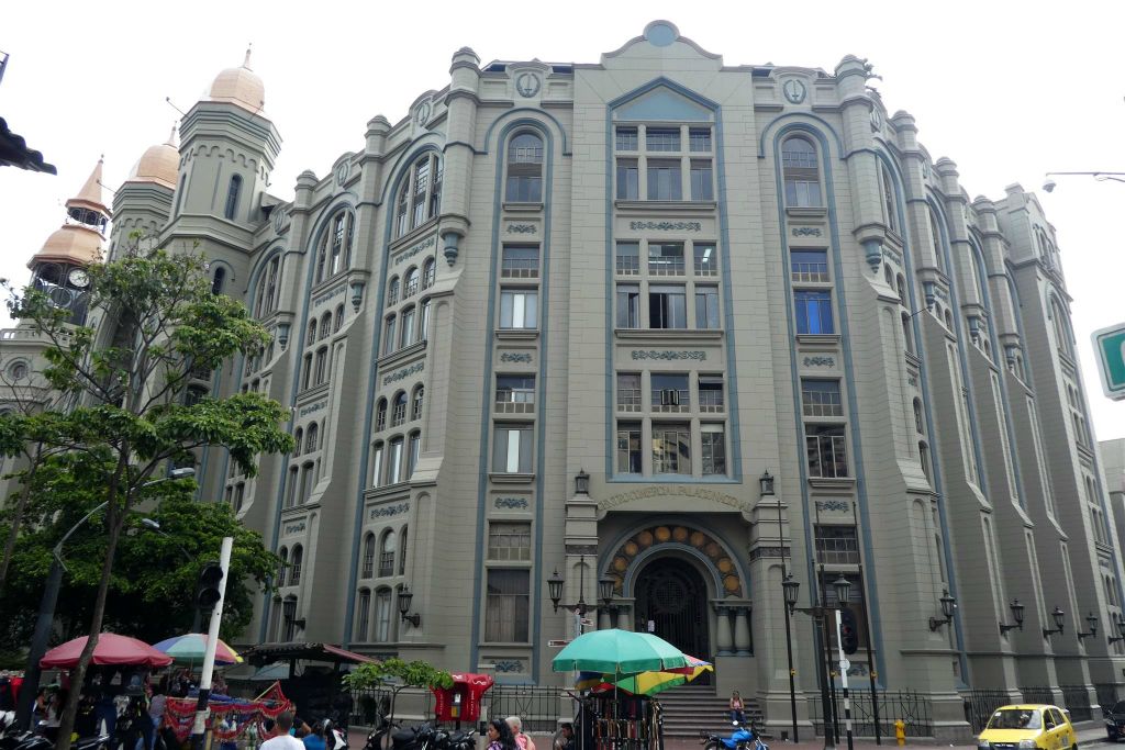 MEDELLIN - het nationaal paleis