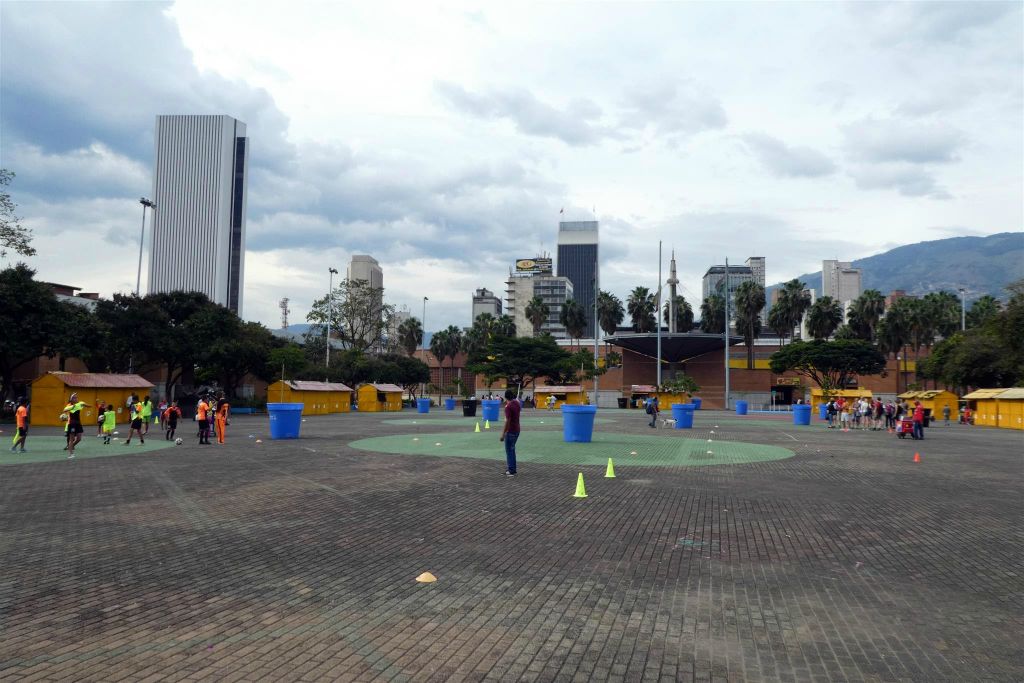 MEDELLIN - het San Antonio plein