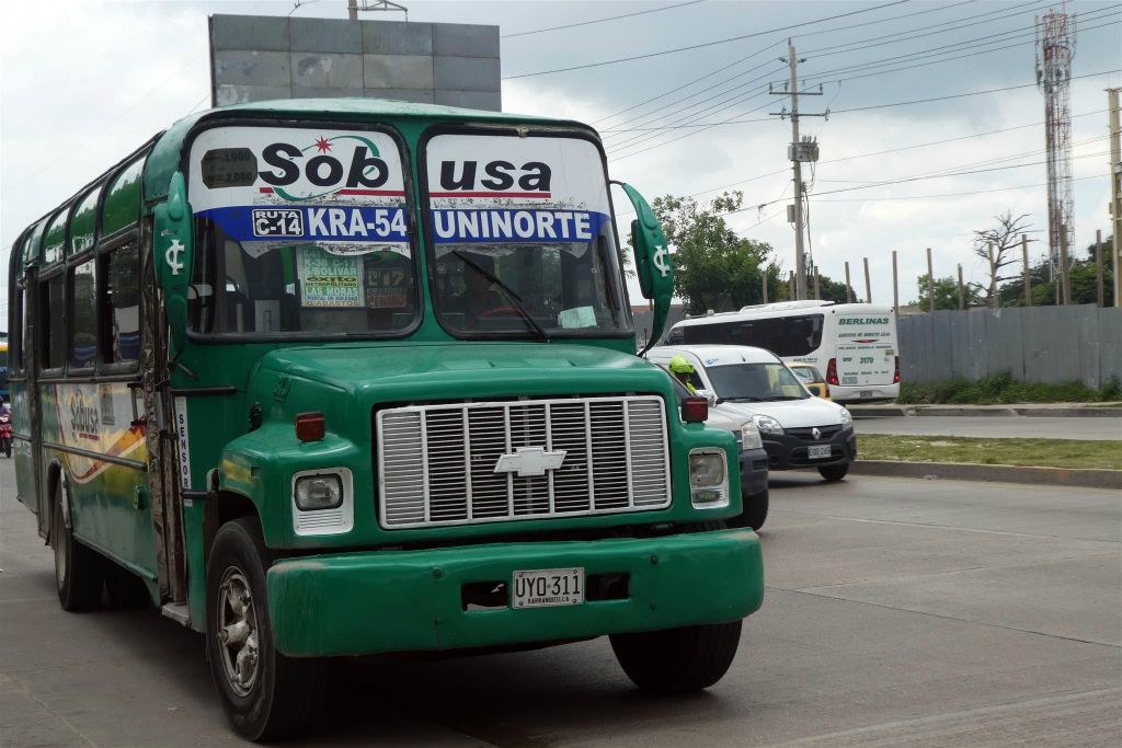 TAYRONA -> SANTA CATALINA - een lokale bus