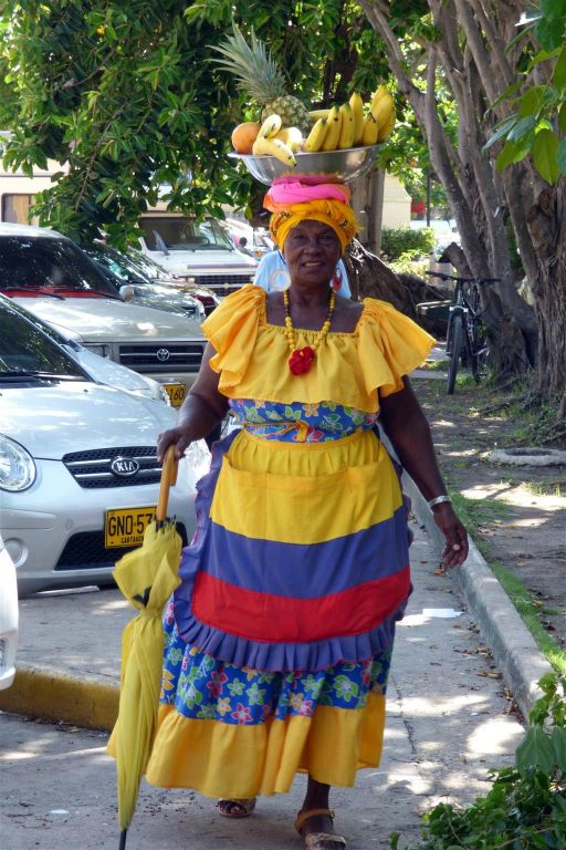 CARTAGENA - een fruitverkoopster