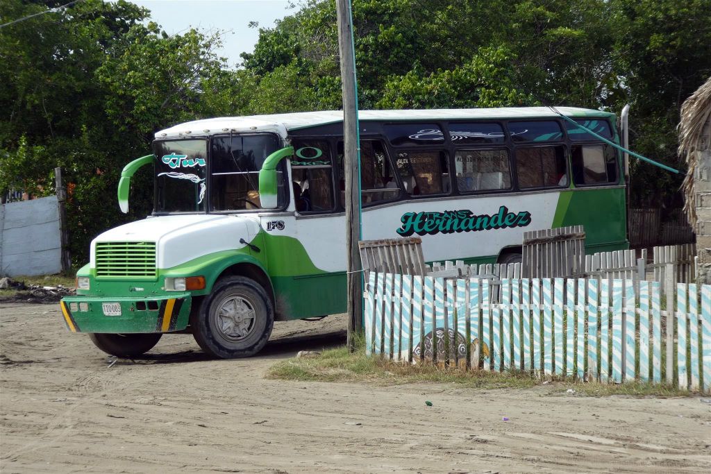 CARTAGENA - een schoolbus