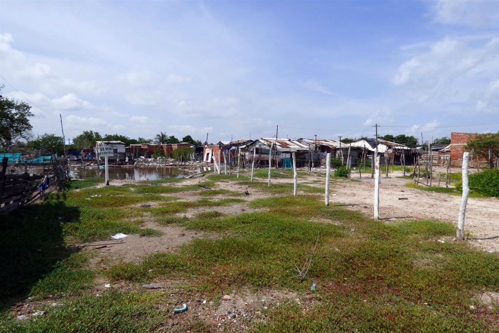 CARTAGENA - enkele huizen de wijk La Boquilla