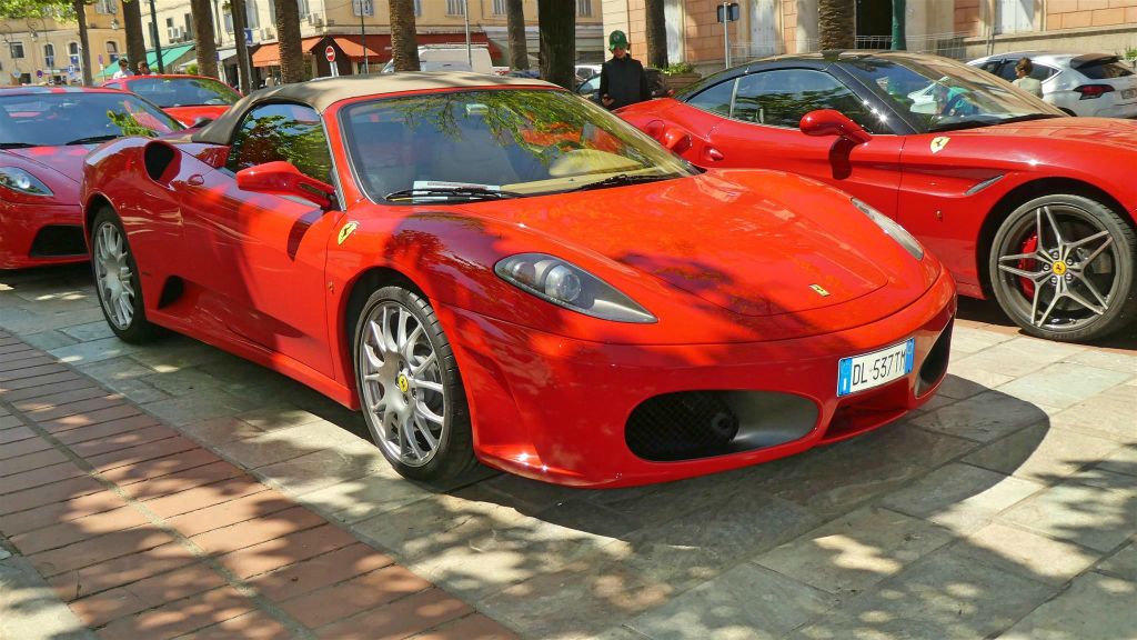 CORSICA - AJACCIO - een Ferrari F430 4.3 V8 Spider F1