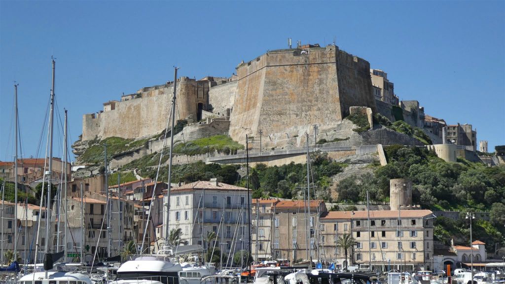 CORSICA - BONIFACIO - het Bastion de l’Étendard complex