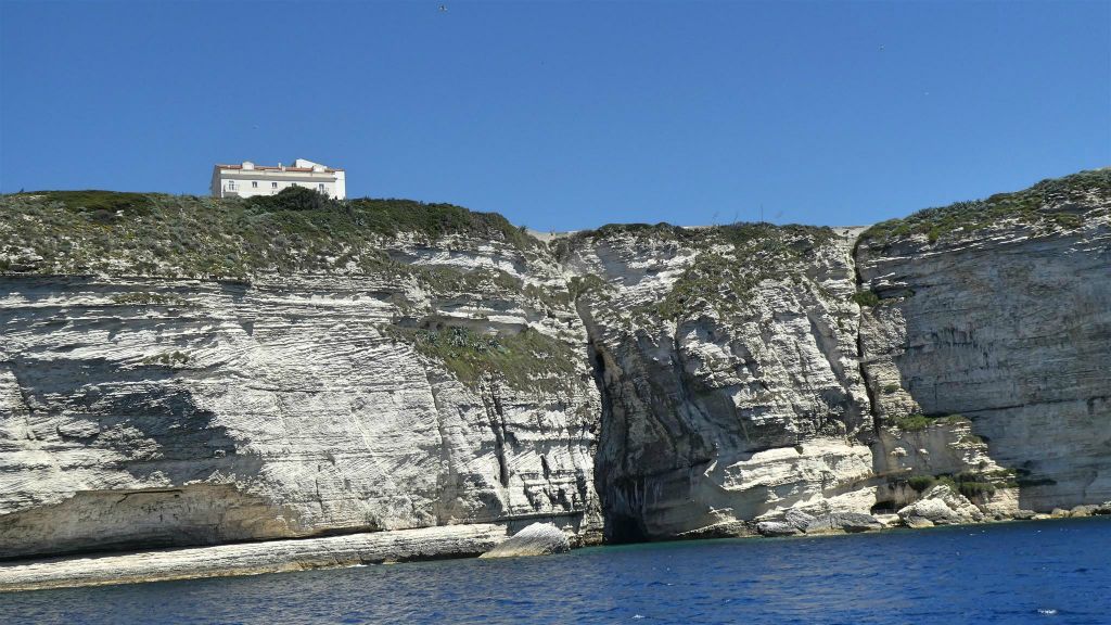 CORSICA - BONIFACIO - de krijtrotsen