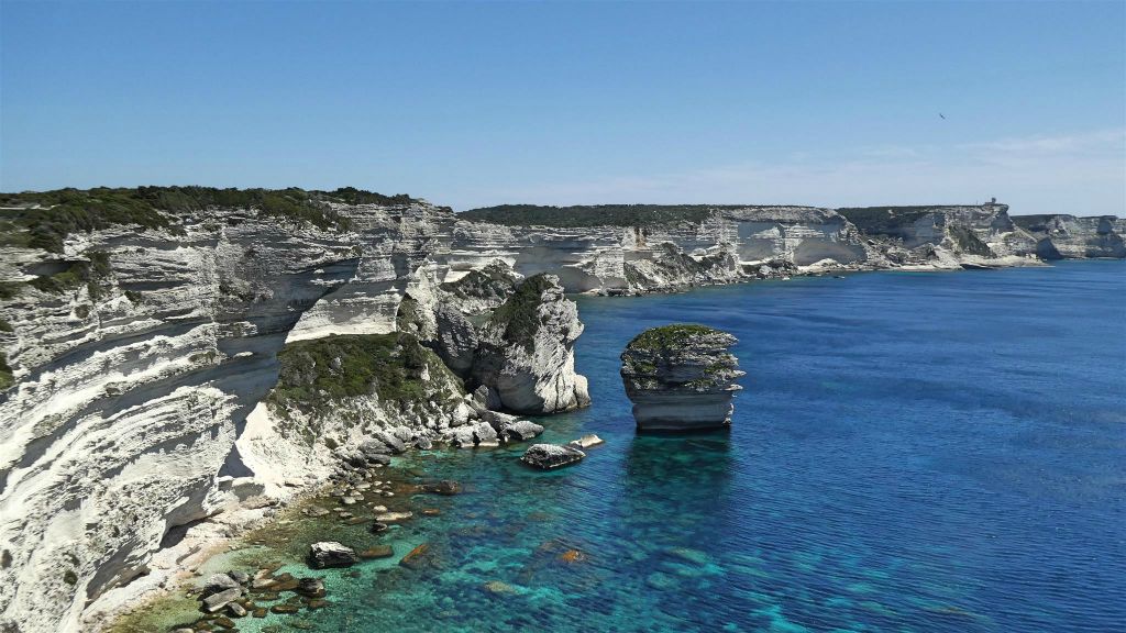 CORSICA - BONIFACIO - de krijtrotsen