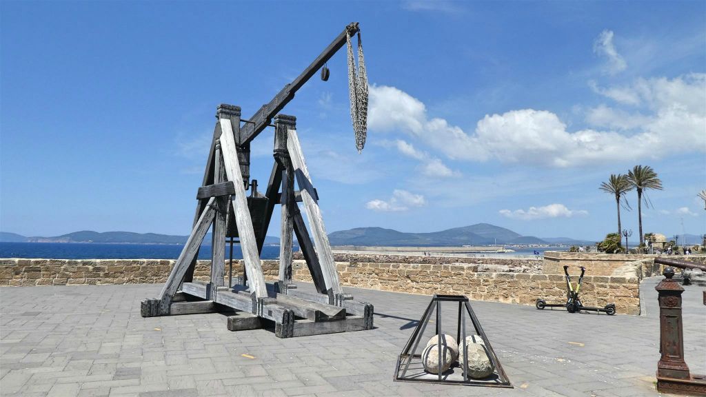 SARDINIË - ALGHERO - een katapult