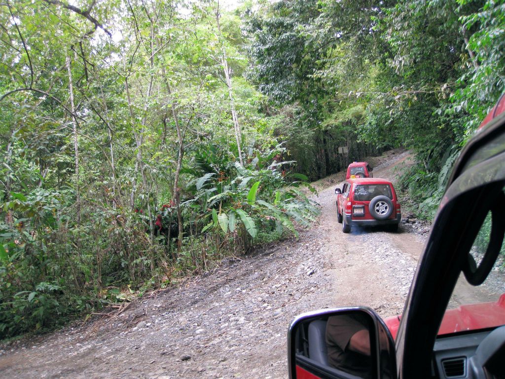 PUERTO JIMÉNEZ -> CORCOVADO NATIONAL PARK - onderweg met taxi jeeps