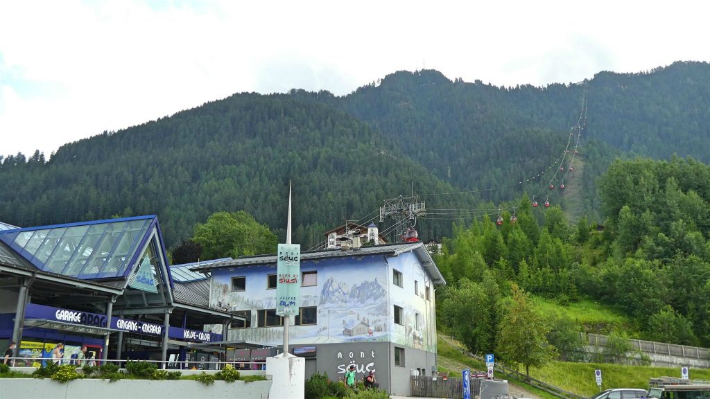 ORTISEI - een kabelbaan