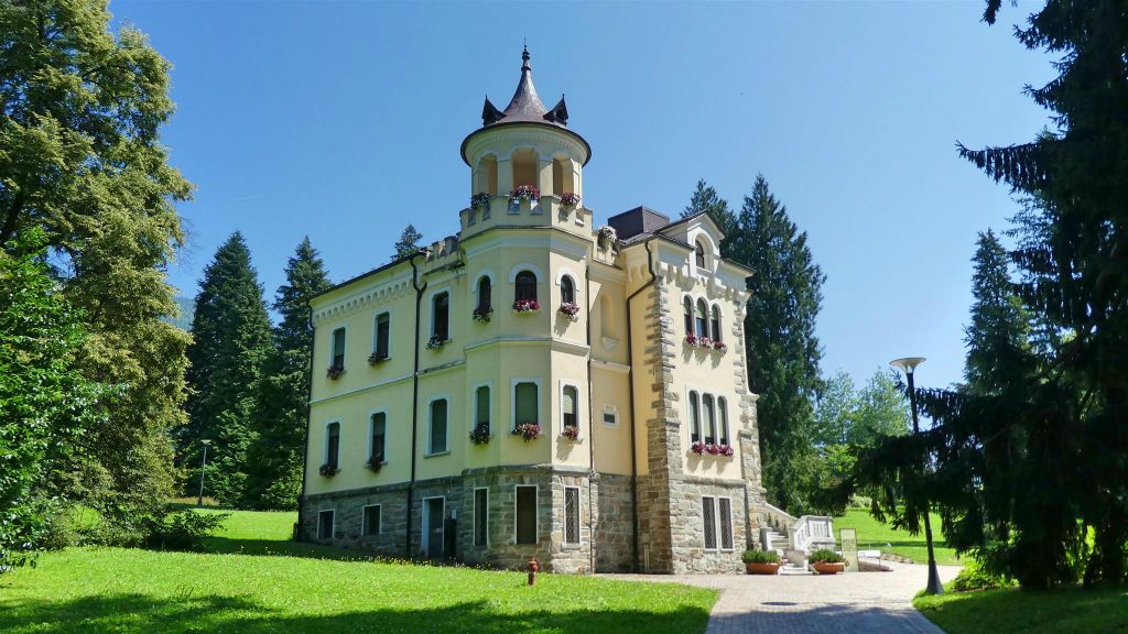 LEVICO TERME - een museum in het Habsburg park