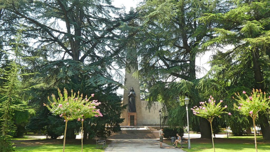 TRENTO - het Gasperi monument in het park Piazza Venezia